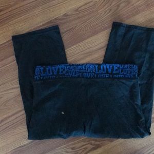 Victoria secrets pink cropped yoga pants